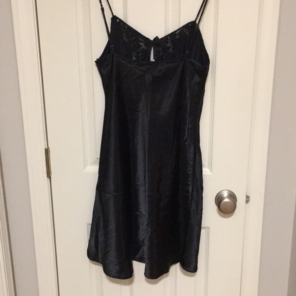 SOSTANZA sexy night slip 😳😳. Black sheer panel from top middle to bottom  M - Picture 2 of 8